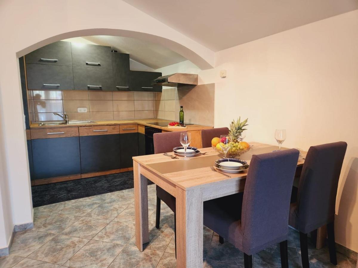 Apartments Pranjic With Pool Nova Vas  المظهر الخارجي الصورة