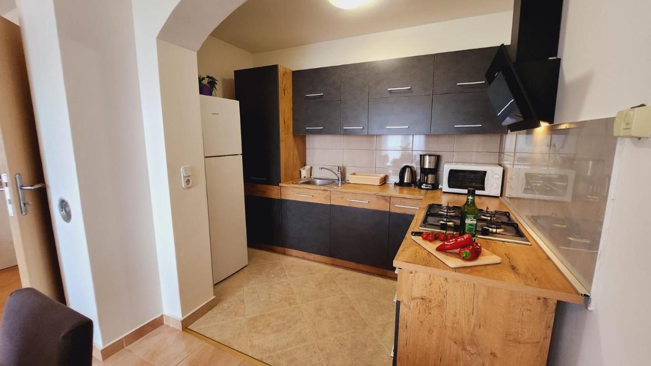 Apartments Pranjic With Pool Nova Vas  المظهر الخارجي الصورة