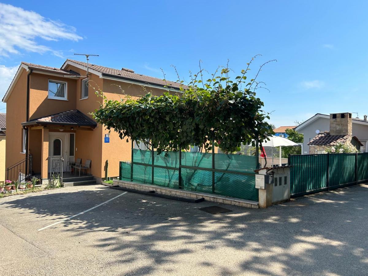 Apartments Pranjic With Pool Nova Vas  المظهر الخارجي الصورة